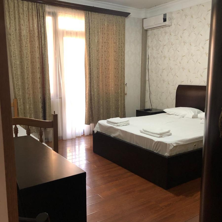 Hotel Palermo Kobuleti Extérieur photo