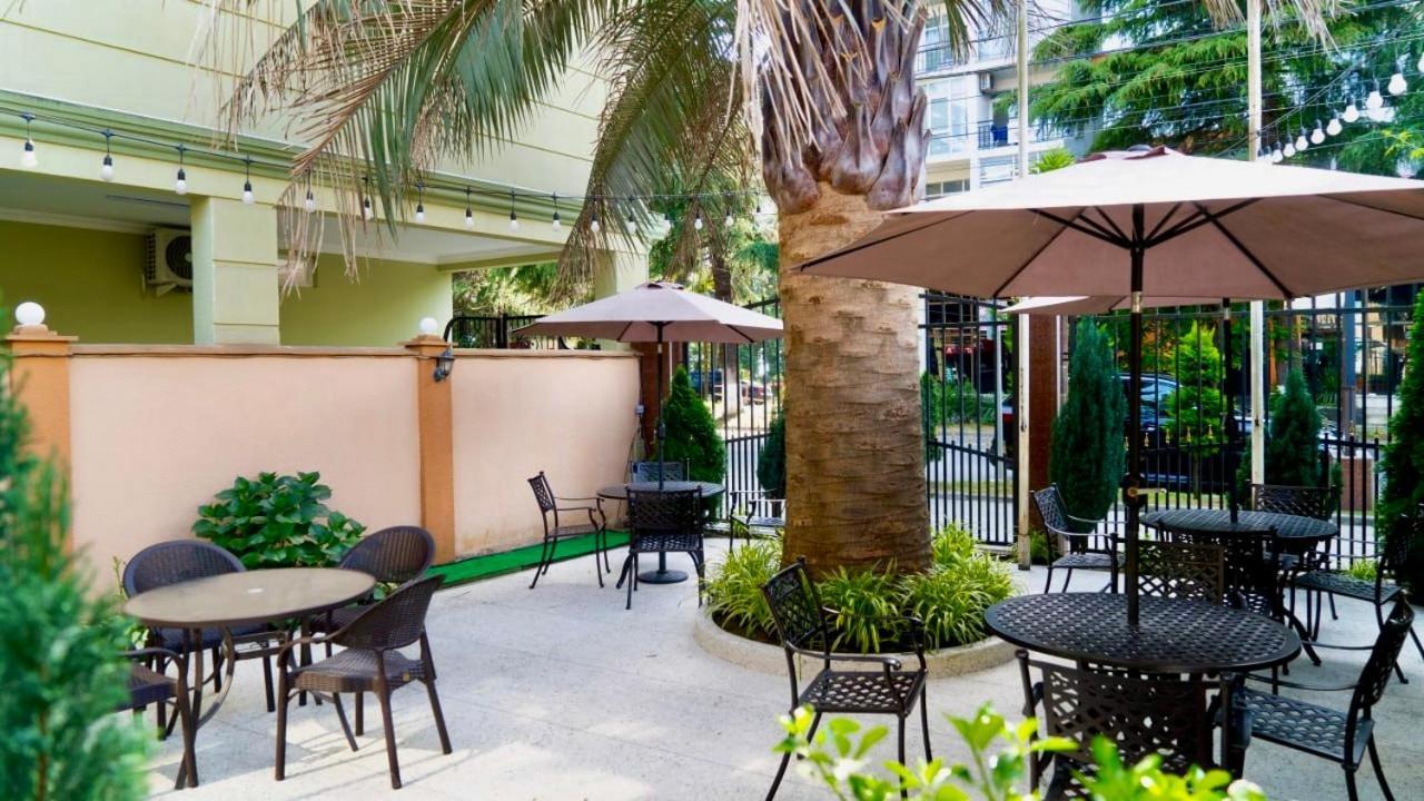 Hotel Palermo Kobuleti Extérieur photo