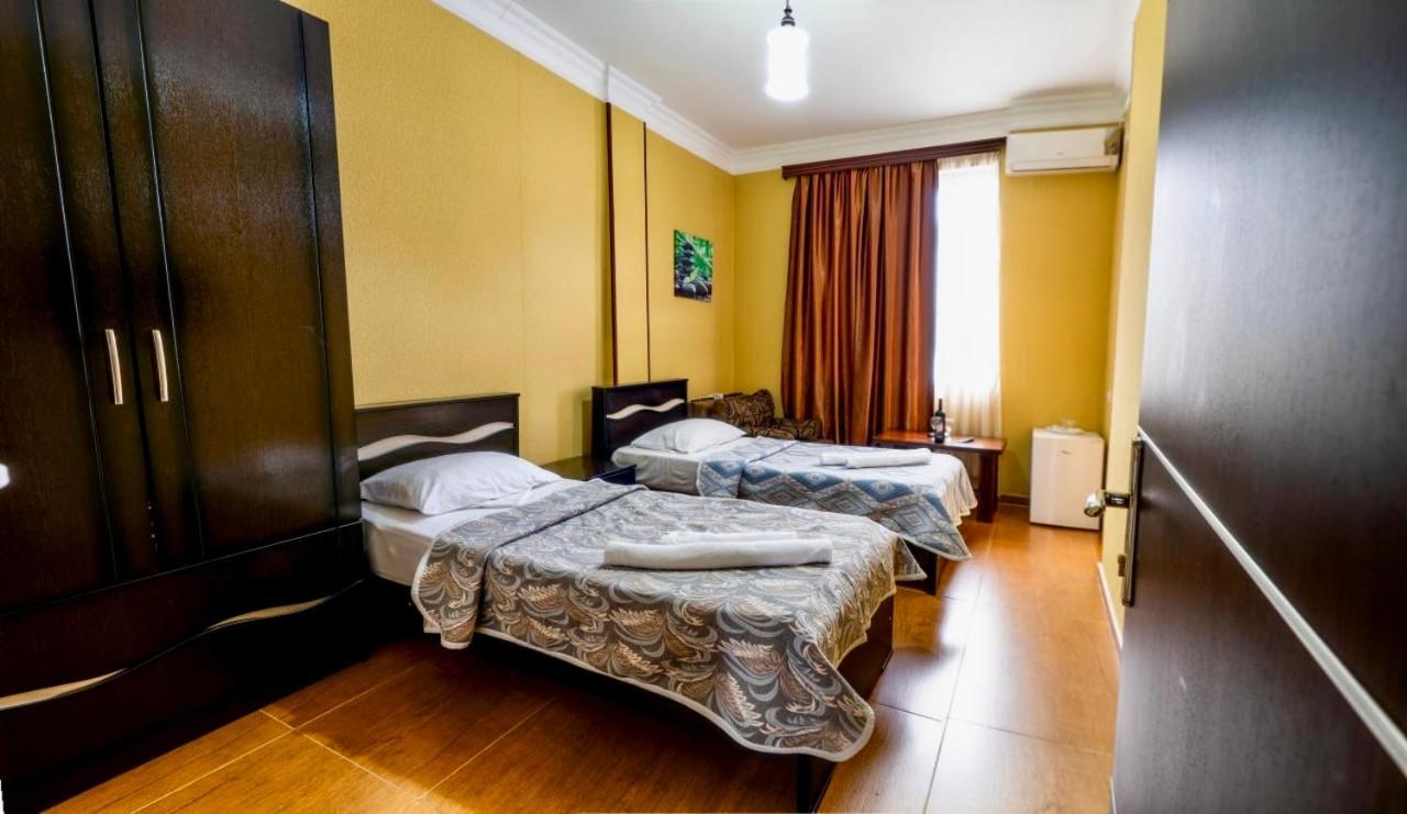 Hotel Palermo Kobuleti Extérieur photo